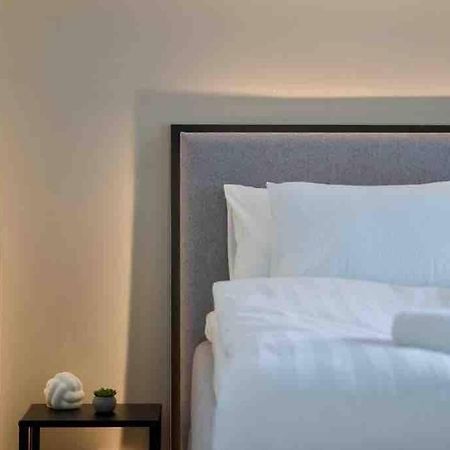רובניימי 1Br Suite - King Size Bed - Wi-Fi - Gym & Sauna מראה חיצוני תמונה